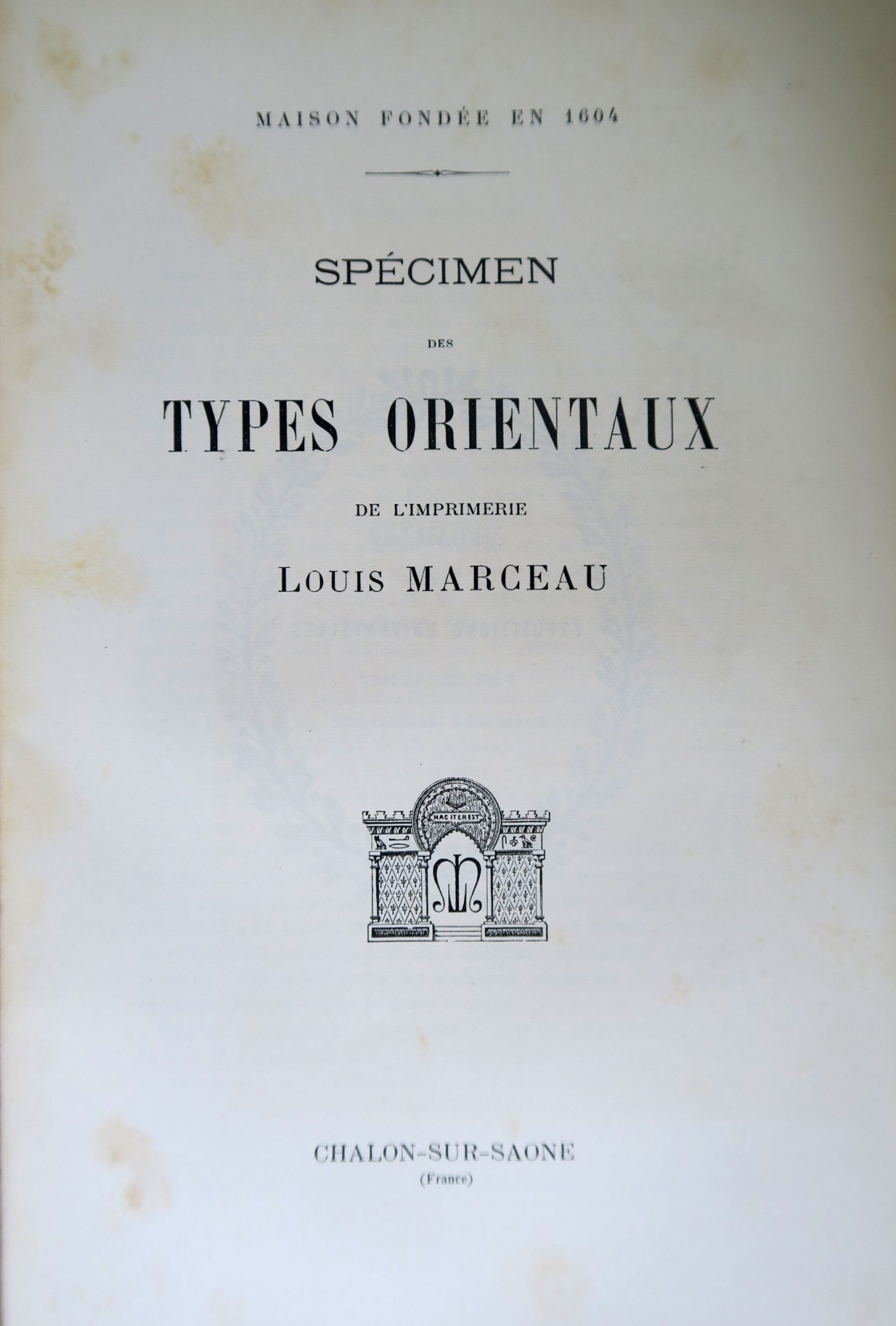 Hommage au Congrès international des orientalistes, XIe session, P., 1897. Catalogue des principales publications de la librairie Ernest Leroux. Spécimens d’impression
